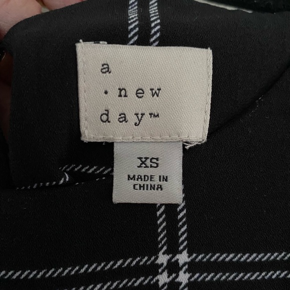 a new day • Long Sleeve Black Plaid Shift Dress - Picture 3 of 6